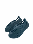 Yeezy Foam RNR "Carbon"