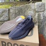 Yeezy 350 v2 Cinder