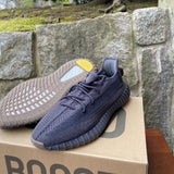 Yeezy 350 v2 Cinder